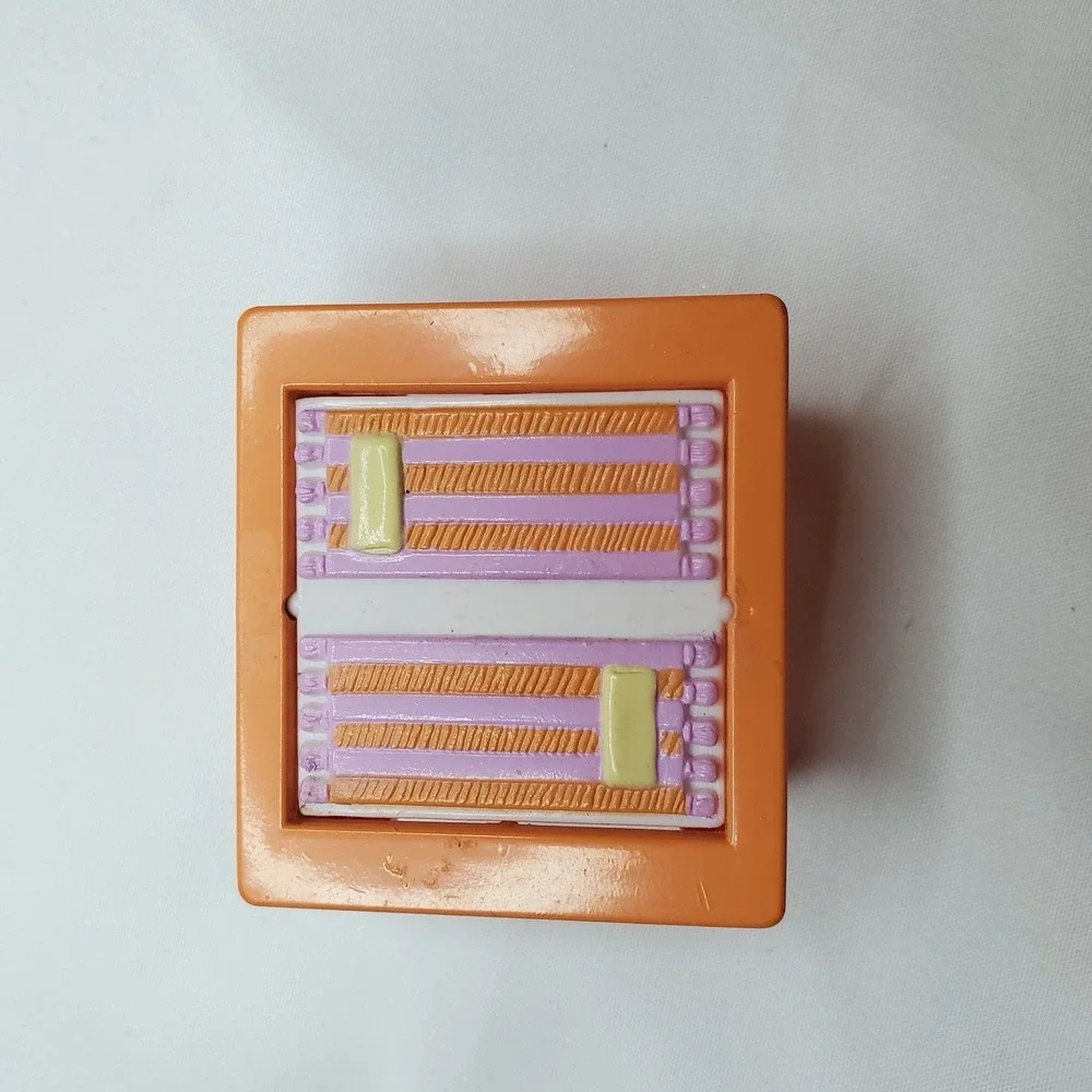 Fisher-Price Loving Family Dollhouse Flip Top Game‎ Table 1.25